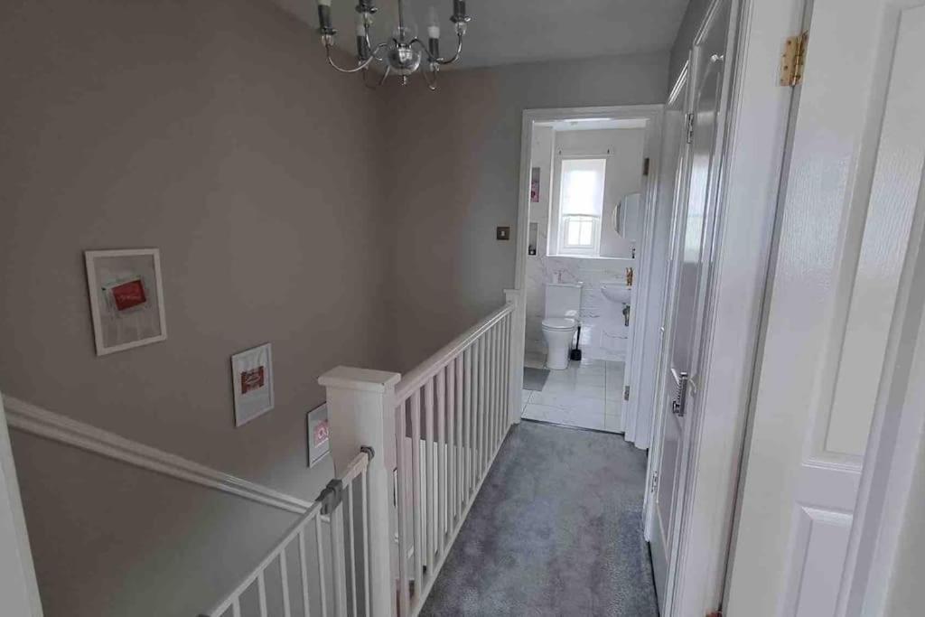 15 Min Drive To Airport 20 Min To Loch Lomond And City Center Old Kilpatrick Extérieur photo
